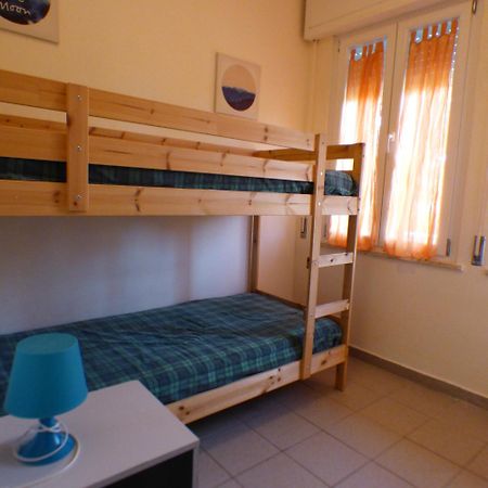 Complesso Oasi Apartamento Tirrenia Exterior foto